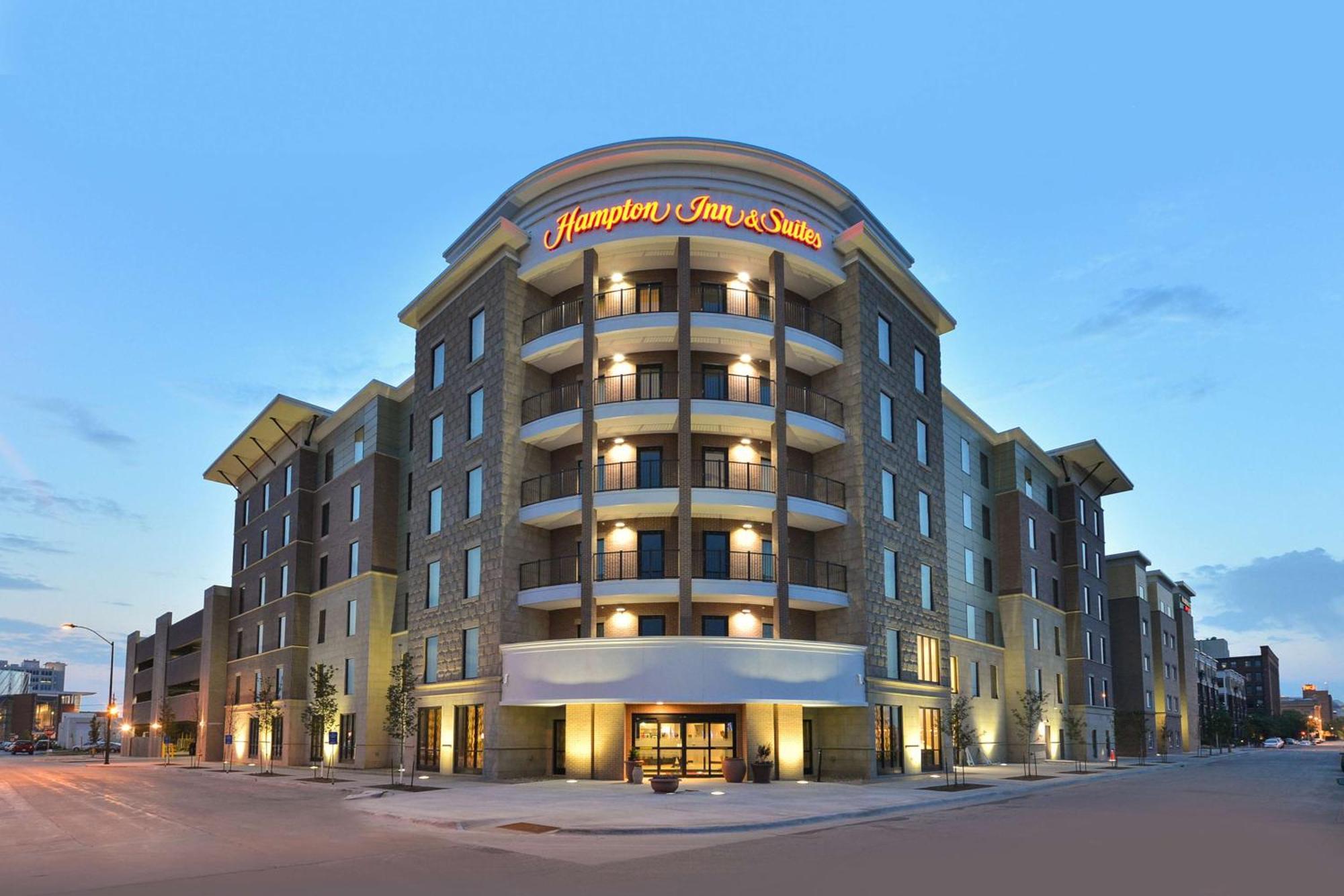Hampton Inn & Suites Des Moines Downtown Kültér fotó